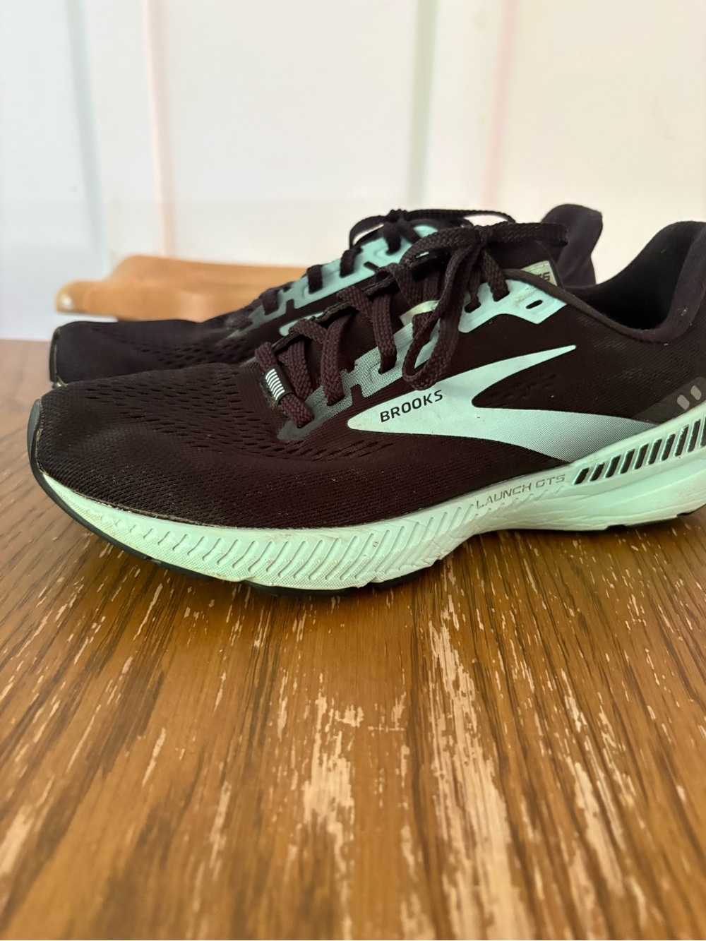 Brooks Women's Launch GTS 8 Running Shoes Size 8 Black Blue - Picture 4 of 9